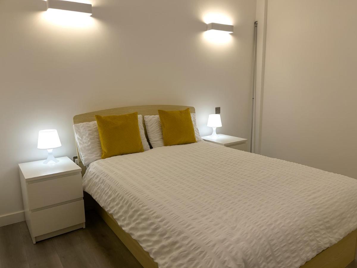 Lovely 2 Double Bedroom Flat With Free Parking - At The Atrium Mk Milton Keynes Exterior foto